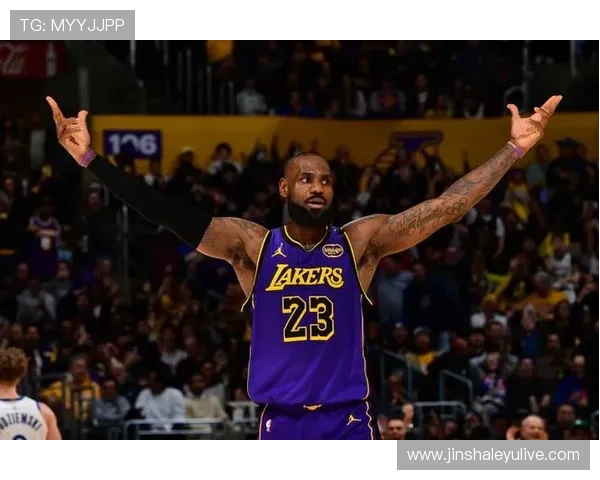 湖人连胜势头难挡詹姆斯率队关键时刻逆转勇士夺胜