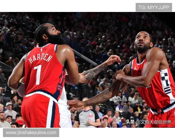 爵士队新赛季阵容大变革 球迷期待年轻球员崛起和新战术调整